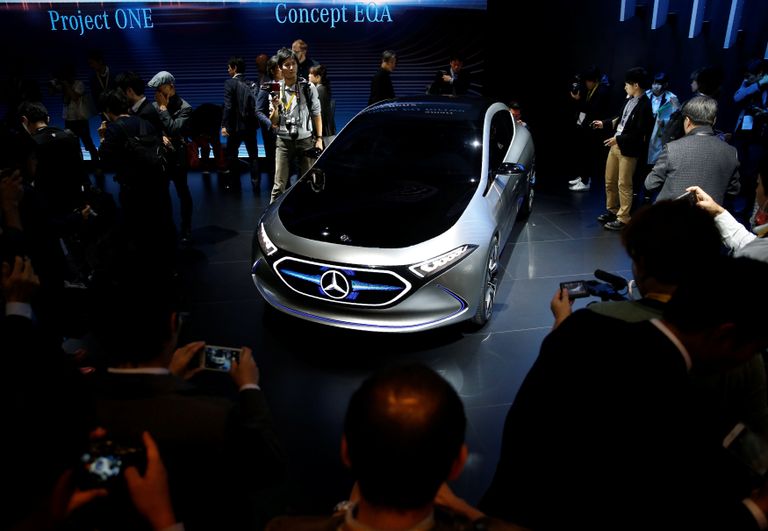 Концепт-кар Mercedes EQA на международном автосалоне Tokyo Motor Show 2017 Концепт-кар Mercedes EQA на международном автосалоне Tokyo Motor Show 2017