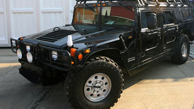 Третий с начала года внедорожник Hummer угнан в Москве Третий с начала года внедорожник Hummer угнан в Москве