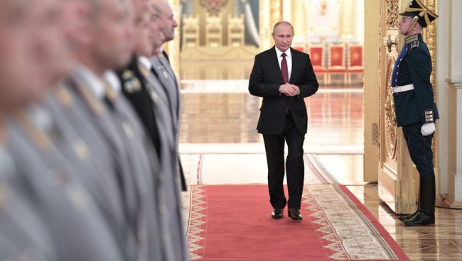 Президент РФ Владимир Путин во время встречи с высшими офицерами в Кремле. 26 октября 2017 Президент РФ Владимир Путин во время встречи с высшими офицерами в Кремле. 26 октября 2017