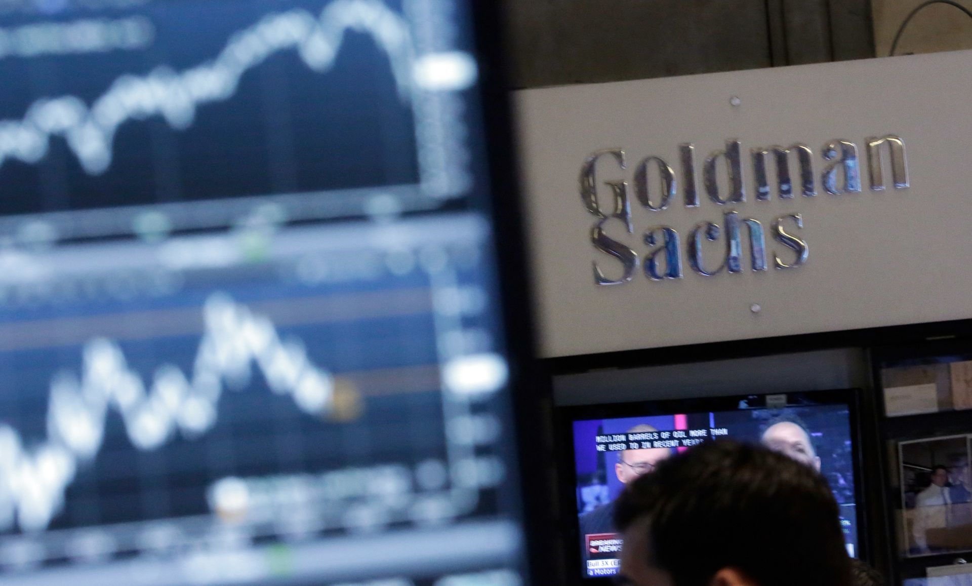 Вывеска одного из крупнейших в мире инвестиционных банков Goldman Sachs, США Вывеска одного из крупнейших в мире инвестиционных банков Goldman Sachs, США - РИА Новости, 1920, 25.08.2021