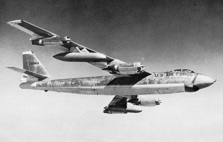 Самолет Boeing B-47E Самолет Boeing B-47E