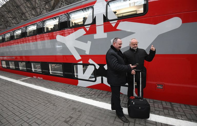 Запуск первого двухэтажного поезда Аэроэкспресс на Киевском вокзале