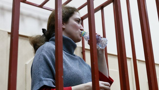 Директор Российского академического молодежного театра Софья Апфельбаум в Басманном суде Москвы. 27 октября 2017 Директор Российского академического молодежного театра Софья Апфельбаум в Басманном суде Москвы. 27 октября 2017
