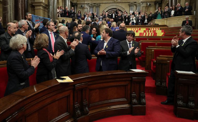 Парламент Каталонии после голосования за независимость от Испании. 27 октября 2017 Парламент Каталонии после голосования за независимость от Испании. 27 октября 2017