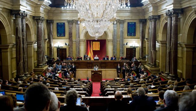 Заседание парламента Каталонии. Архивное фото