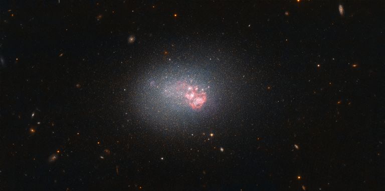 Галактика ESO 553-46 Галактика ESO 553-46