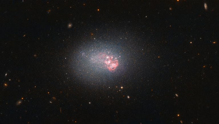 Галактика ESO 553-46 Галактика ESO 553-46