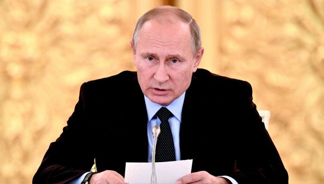 Президент РФ Владимир Путин проводит заседание Совета по развитию гражданского общества и правам человека. 30 октября 2017 Президент РФ Владимир Путин проводит заседание Совета по развитию гражданского общества и правам человека. 30 октября 2017