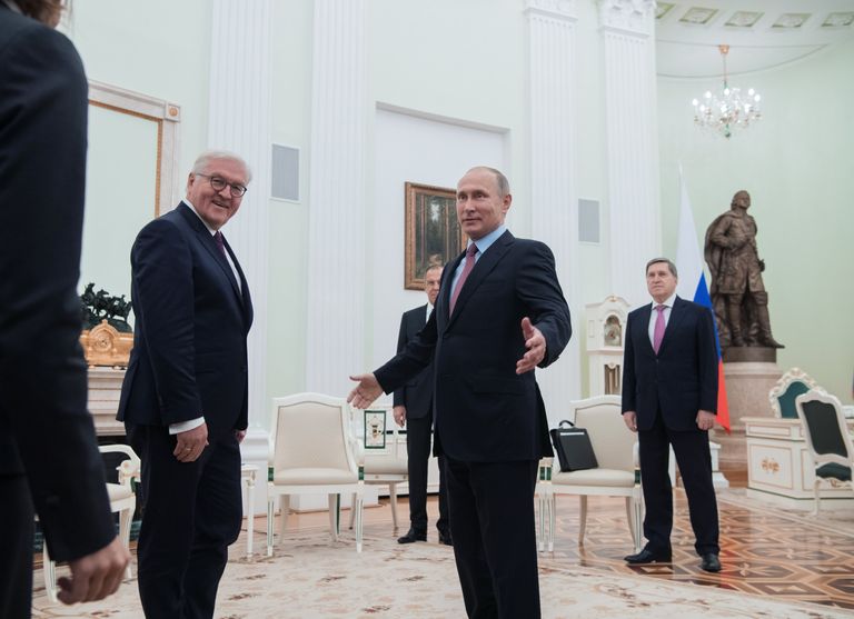 Президент РФ Владимир Путин и федеральный президент ФРГ Франк-Вальтер Штайнмайер Президент РФ Владимир Путин и федеральный президент ФРГ Франк-Вальтер Штайнмайер