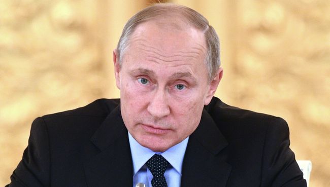 Президент РФ Владимир Путин на заседании Совета по развитию гражданского общества и правам человека. 30 октября 2017 Президент РФ Владимир Путин на заседании Совета по развитию гражданского общества и правам человека. 30 октября 2017
