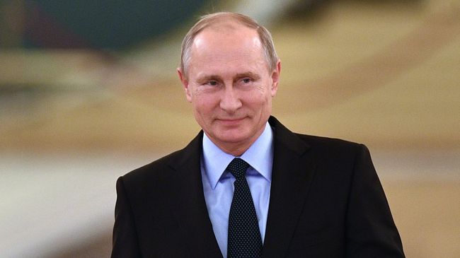 Президент РФ Владимир Путин во время встречи с членами Совета по развитию гражданского общества и правам человека. 30 октября 2017 Президент РФ Владимир Путин во время встречи с членами Совета по развитию гражданского общества и правам человека. 30 октября 2017