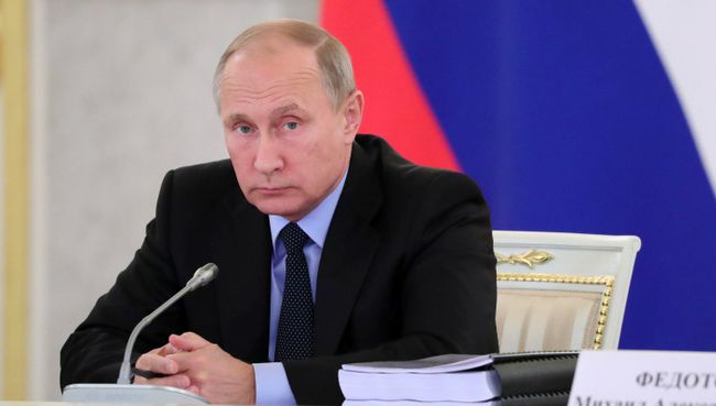 Президент Владимир Путин на заседании Совета по развитию гражданского общества и правам человека. 30 октября 2017 Президент Владимир Путин на заседании Совета по развитию гражданского общества и правам человека. 30 октября 2017