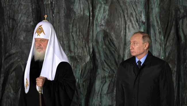 Президент Путин и патриарх Кирилл приняли участие в церемонии открытия мемориала Стена скорби Президент Путин и патриарх Кирилл приняли участие в церемонии открытия мемориала Стена скорби
