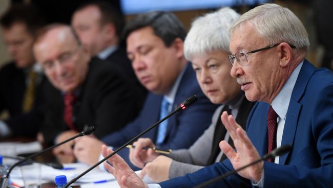 Олег Морозов во время заседания по вопросам блокировки рекламных аккаунтов RT и Sputnik в Twitter Олег Морозов во время заседания по вопросам блокировки рекламных аккаунтов RT и Sputnik в Twitter