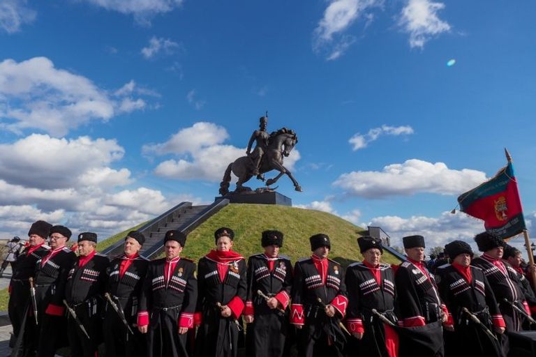 Открытие памятника герою Отечественной войны 1812 года, донскому атаману Матвею Платову. 1 ноября 2017 Открытие памятника герою Отечественной войны 1812 года, донскому атаману Матвею Платову. 1 ноября 2017