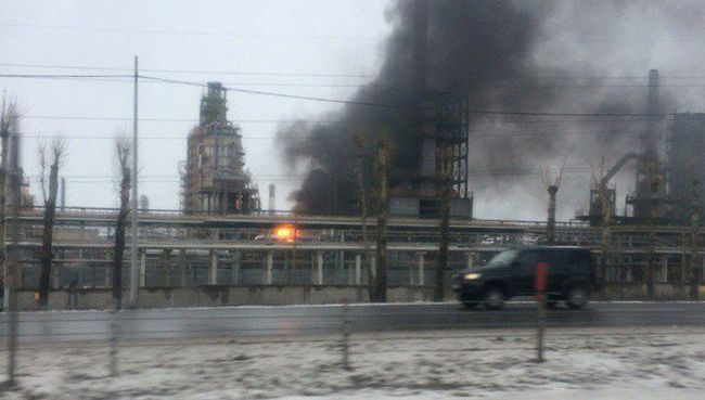 Пожар на Ярославском нефтеперерабатывающем заводе Пожар на Ярославском нефтеперерабатывающем заводе