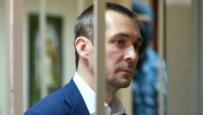 Дмитрий Захарченко в Пресненском суде города Москвы, где рассматривается ходатайство следствия о продлении срока его ареста Дмитрий Захарченко в Пресненском суде города Москвы, где рассматривается ходатайство следствия о продлении срока его ареста