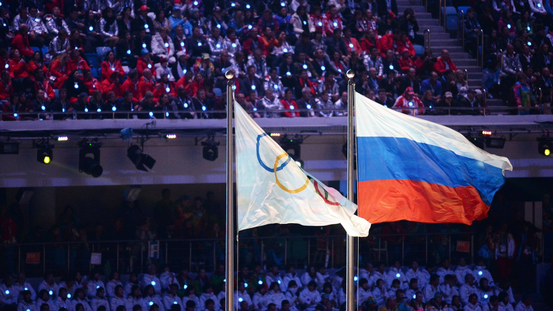 Олимпийский флаг и флаг России на Играх в Сочи Олимпийский флаг и флаг России на Играх в Сочи - РИА Новости, 1920, 31.03.2023