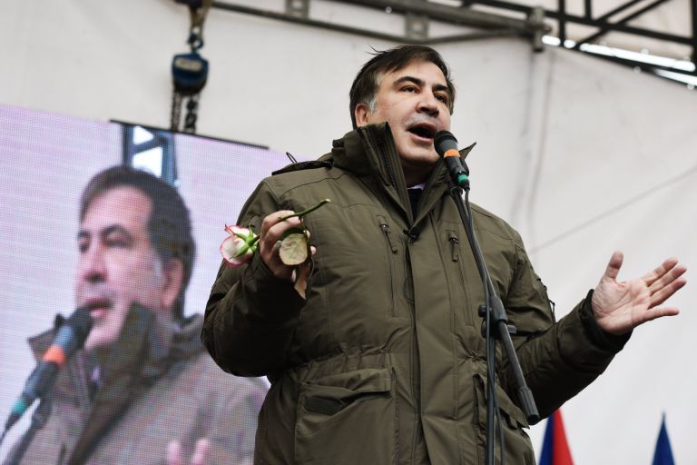 Михаил Саакашвили выступает на митинге у здания Верховной рады в Киеве. 7 ноября 2017 Михаил Саакашвили выступает на митинге у здания Верховной рады в Киеве. 7 ноября 2017