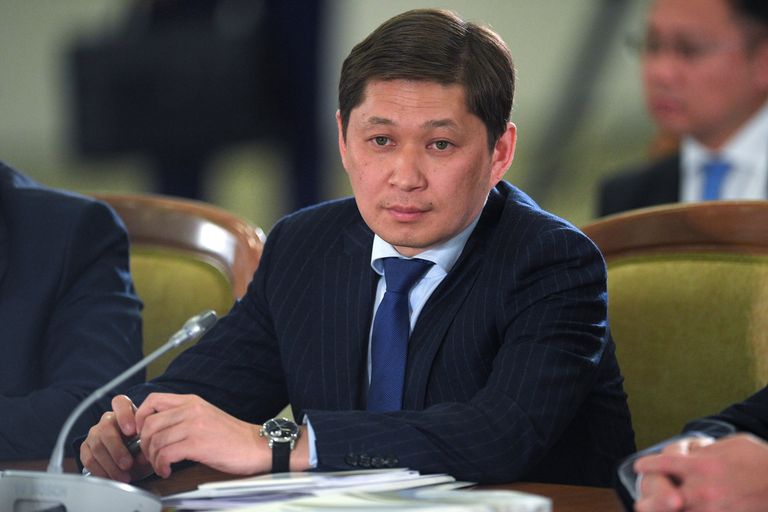 Премьер-министр Киргизии Сапар Исаков на заседании ВЕЭС на уровне глав государств в расширенном составе