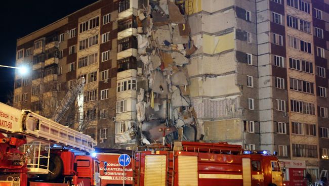 Обрушившийся дом в Ижевске. 9 ноября 2017 Обрушившийся дом в Ижевске. 9 ноября 2017