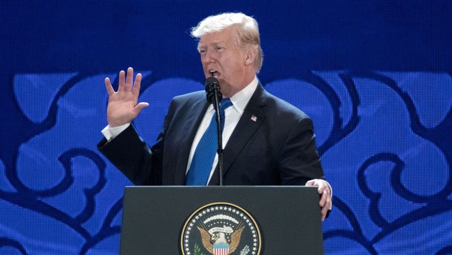 Президент США Дональд Трамп. 10 ноября 2017 Президент США Дональд Трамп. 10 ноября 2017