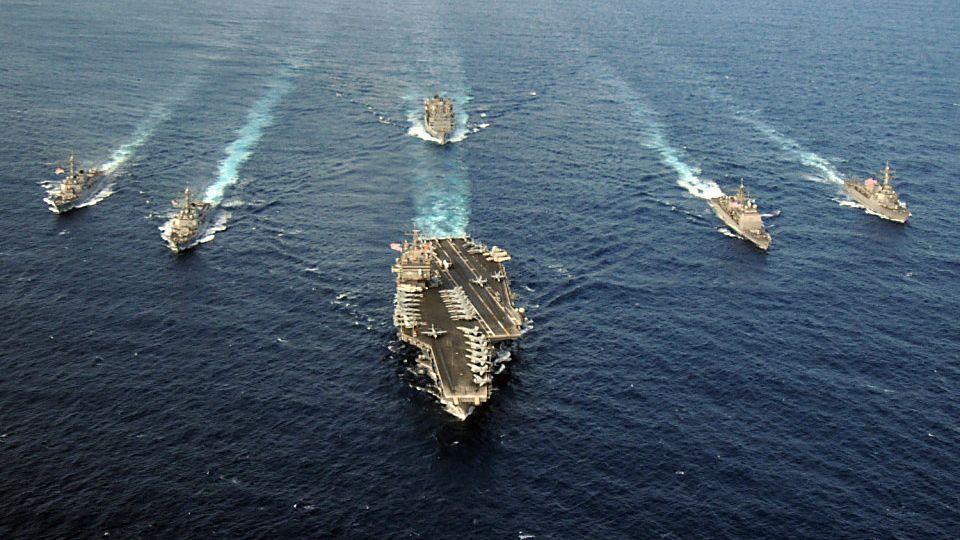 Американская ударная авианосная группа во главе с USS Enterprise (CVN 65) в Атлантическом океане - РИА Новости, 1920, 05.10.2021