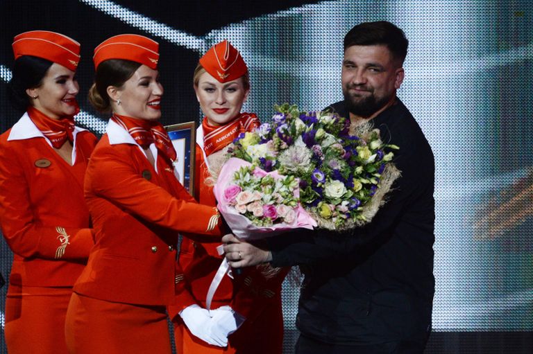 Рэп-исполнитель Баста (Василий Вакуленко) на XXII церемонии вручения музыкальной премии Золотой Граммофон в Государственном Кремлёвском Дворце Рэп-исполнитель Баста (Василий Вакуленко) на XXII церемонии вручения музыкальной премии Золотой Граммофон в Государственном Кремлёвском Дворце