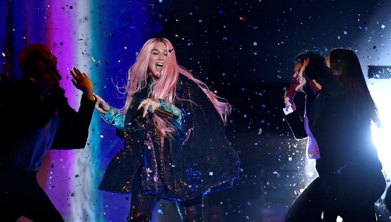 Американская певица Кеша на MTV Europe Music Awards