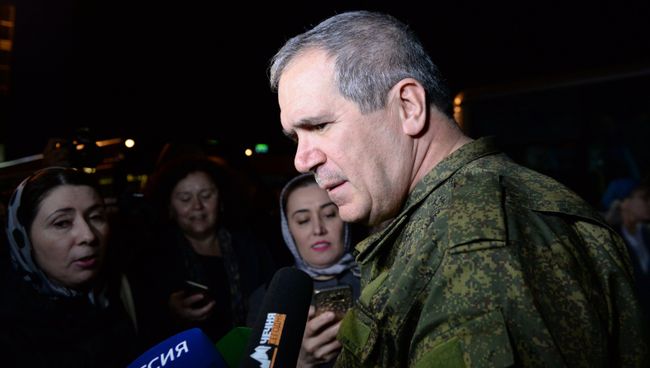 Сенатор Зияд Сабсаби во время встречи российских детей и женщин, возвращенных из Сирии. Архивное фото