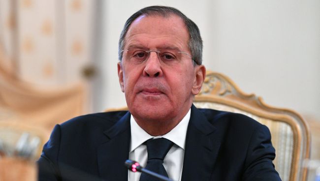Сергей Лавров во время встречи с министром иностранных делм Республики Маврикий Ситанахом Лачминараиду. 14 ноября 2017 Сергей Лавров во время встречи с министром иностранных делм Республики Маврикий Ситанахом Лачминараиду. 14 ноября 2017