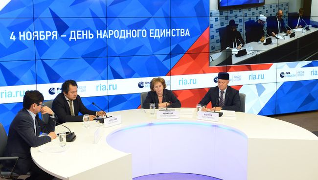 Народы России едины, поэтому и непобедимы Народы России едины, поэтому и непобедимы