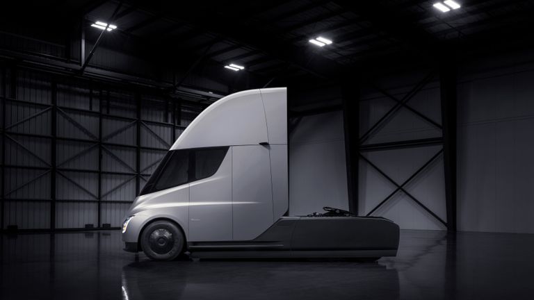 Грузовик Tesla Semi Грузовик Tesla Semi