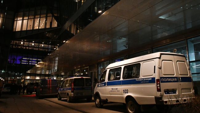 Шесть человек пострадали в результате драки со стрельбой возле комплекса Москва-сити Шесть человек пострадали в результате драки со стрельбой возле комплекса Москва-сити