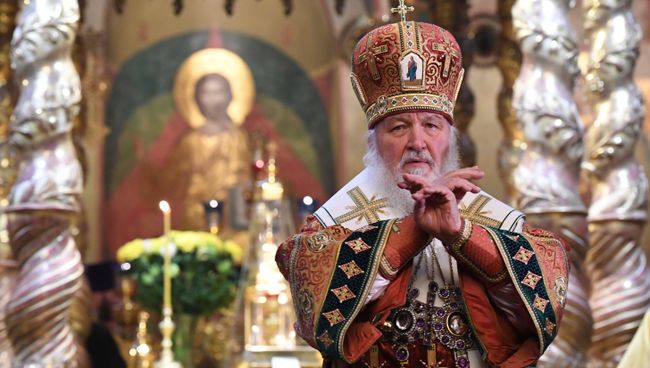Патриарх Московский и всея Руси Кирилл во время богослужения в честь 100-летия восстановления Патриаршества на Руси. 18 ноября 2017 Патриарх Московский и всея Руси Кирилл во время богослужения в честь 100-летия восстановления Патриаршества на Руси. 18 ноября 2017