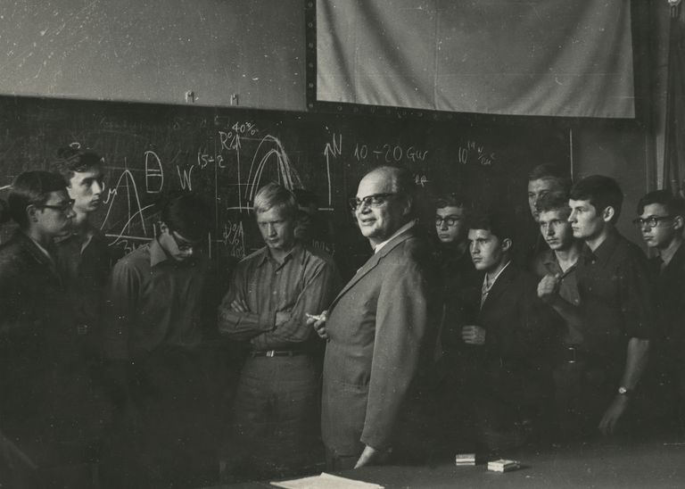 Лауреат Нобелевской премии по физике Николай Геннадиевич Басов, 1960-е годы.