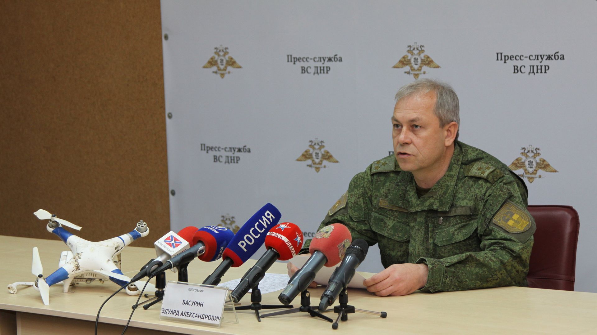 Заместитель командующего оперативным командованием ДНР Эдуард Басурин - РИА Новости, 1920, 22.02.2022