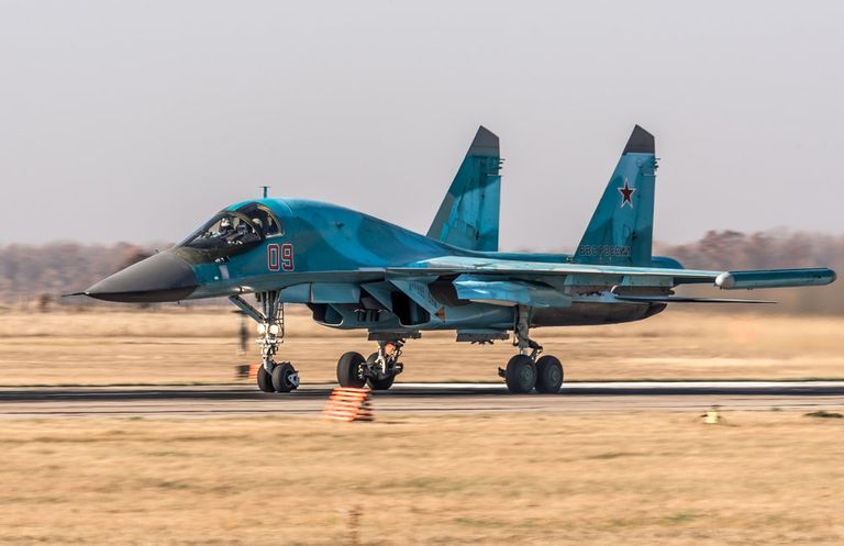 Самолет Су-34 