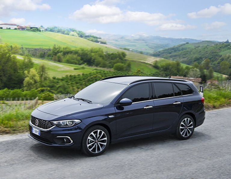 Автомобиль Fiat Egea Автомобиль Fiat Egea