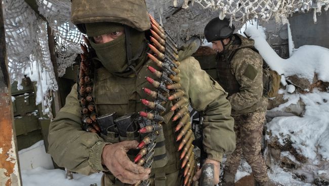 Украинские военнослужащие в Авдеевке. 25 ноября 2017 Украинские военнослужащие в Авдеевке. 25 ноября 2017