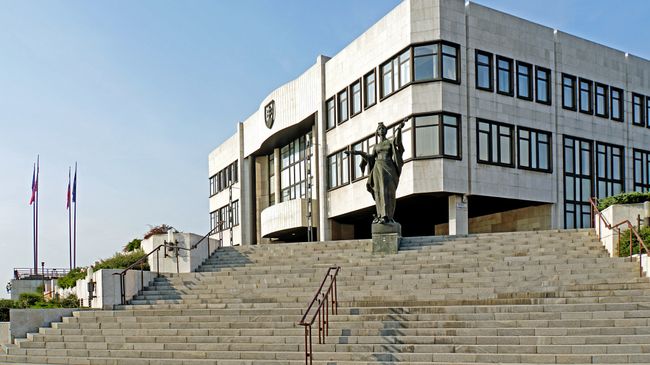 Здание Национального совета Словацкой Республики. Архивное фото
