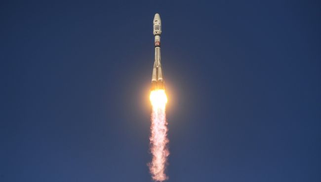 Старт ракеты-носителя Союз-2.1б с космическим аппаратом Метеор №2-1 с космодрома Восточный. 28 ноября 2017 Старт ракеты-носителя Союз-2.1б с космическим аппаратом Метеор №2-1 с космодрома Восточный. 28 ноября 2017