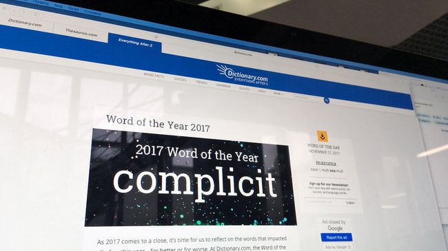 Онлайн-словарь английского языка Dictionary назвал словом 2017 года замешанный (complicit) Онлайн-словарь английского языка Dictionary назвал словом 2017 года замешанный (complicit)