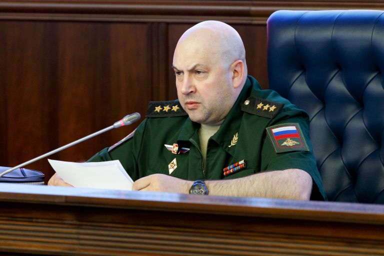 Командующий российской группировкой войск на территории Сирии генерал-полковник Сергей Суровикин Командующий российской группировкой войск на территории Сирии генерал-полковник Сергей Суровикин
