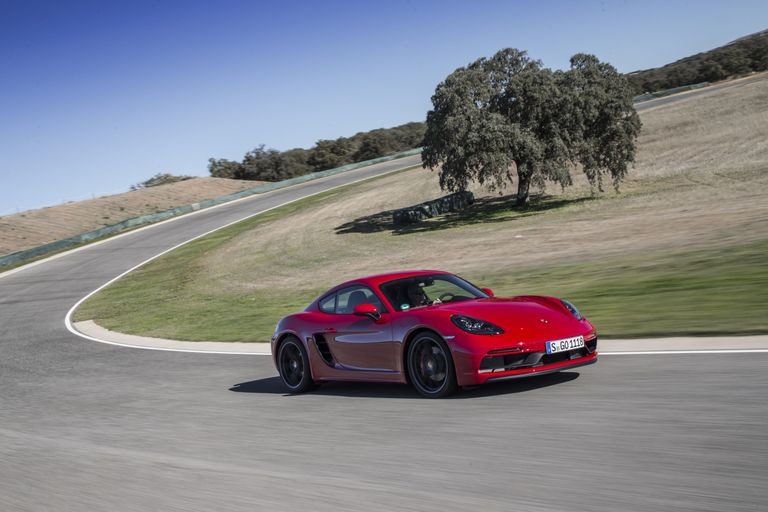 Автомобиль Porsche 718 Cayman GTS