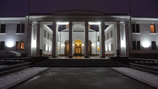 Здание дипломатического сервиса в Войсковом переулке в Минске