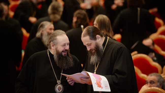 Участники Архиерейского собора РПЦ