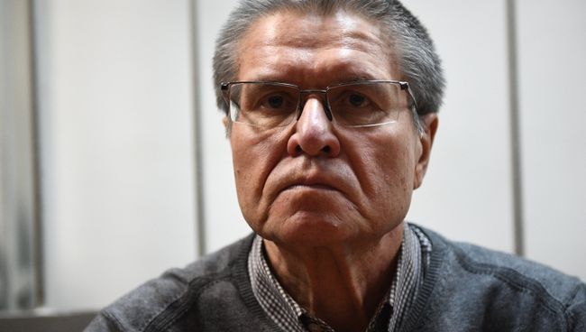 Экс-министр экономического развития Алексей Улюкаев в Замоскворецком суде во время слушаний по его делу. 4 декабря 2017
