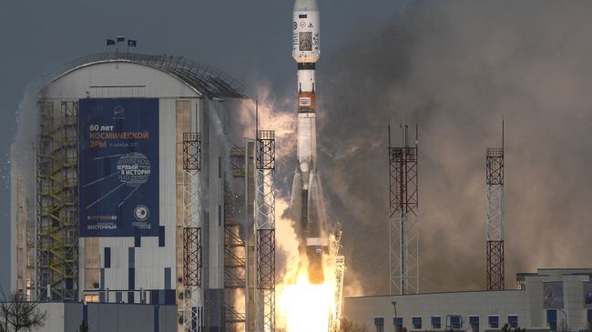Старт ракеты носителя Союз-2.1б с космодрома Восточный. 28 ноября 2017