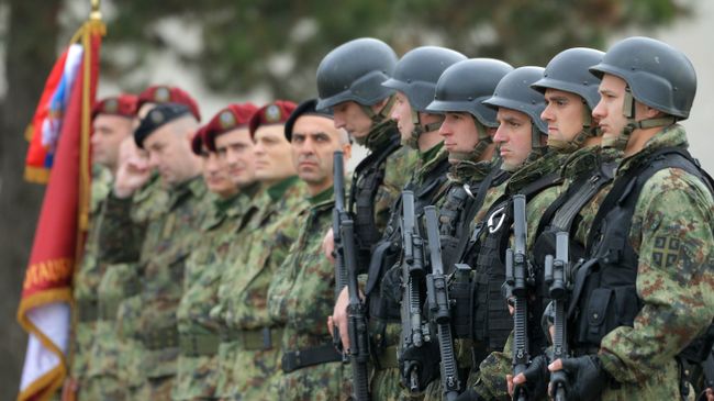 Сербские военнослужащие в ходе учений Славянское братство. Архивное фото Сербские военнослужащие в ходе учений Славянское братство. Архивное фото